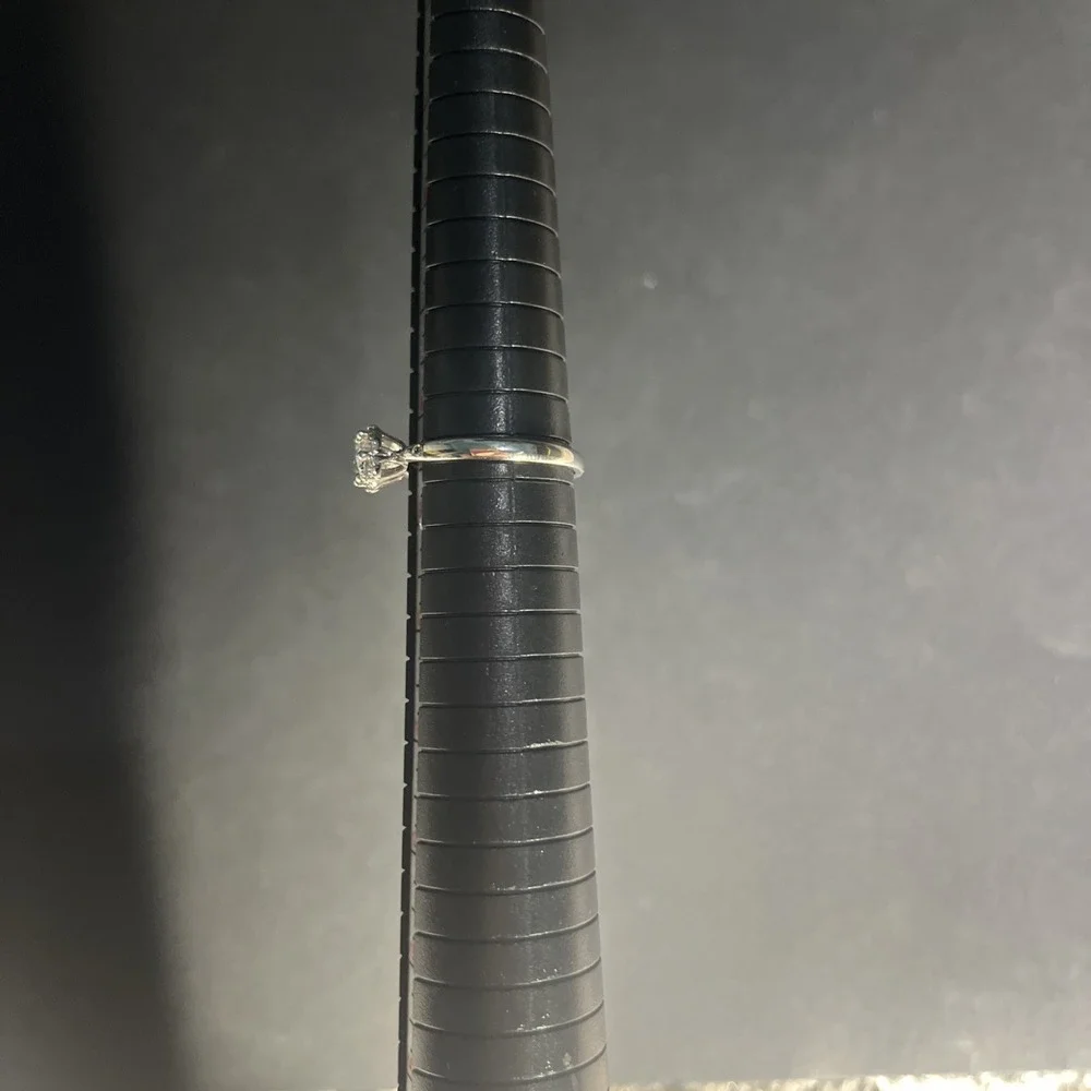 Size 8.5 925 Stamp‎ Sterling Silver Flower Ring Cz - Picture 3 of 7